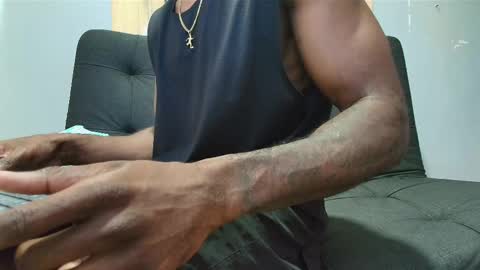 Snapshot of malcompierce chatting on February 2025 06:20:01 PM Malcom online show from February 2025 06:20:01 PM