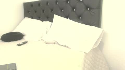 Snapshot of malcompierce chatting on February 2025 02:15:02 AM Malcom online show from February 2025 02:15:02 AM