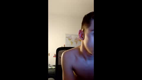 male20y online show from May 2026 12:18:01 AM