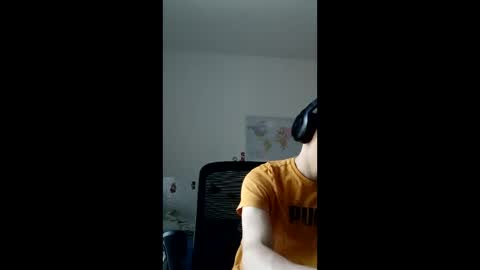 male20y online show from May 2026 04:48:01 PM