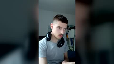 male20y online show from June 2026 06:40:01 PM