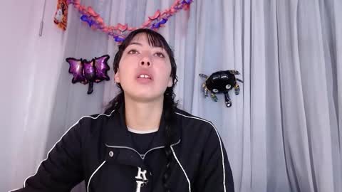 malejacs01 online show from October 2025 11:32:02 AM