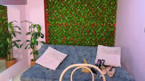 Snapshot of malen_fitnessmilf chatting on April 2026 12:13:01 PM malen_fitnessmilf online show from April 2026 12:13:01 PM