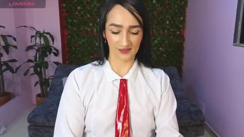 Snapshot of malen_fitnessmilf chatting on April 2026 08:33:01 PM malen_fitnessmilf online show from April 2026 08:33:01 PM