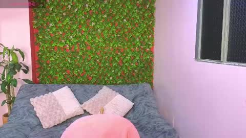 Snapshot of malen_fitnessmilf chatting on April 2026 12:03:01 PM malen_fitnessmilf online show from April 2026 12:03:01 PM