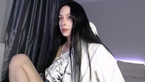 Snapshot of malenkiykamen chatting on January 2026 03:36:01 PM piu online show from January 2026 03:36:01 PM