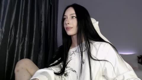 Snapshot of malenkiykamen chatting on January 2026 01:28:02 PM piu online show from January 2026 01:28:02 PM