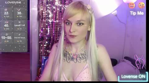 Snapshot of mali_sia chatting on December 2024 12:14:02 AM Mischelle online show from December 2024 12:14:02 AM