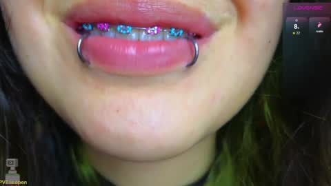 Snapshot of malicia_witch_ chatting on December 2024 03:28:02 AM Mar Alicia Rosie v A L I C I A W I T C - Meg Cherie online show from December 2024 03:28:02 AM