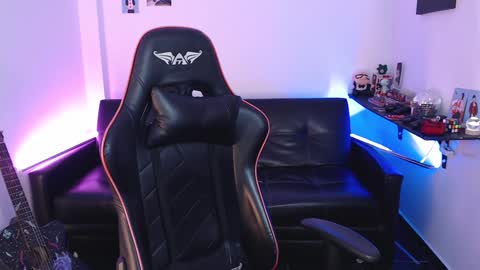 Snapshot of malik_harrison_ chatting on December 2024 05:52:02 PM Malik online show from December 2024 05:52:02 PM