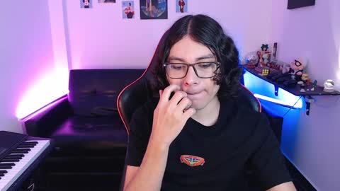 Snapshot of malik_harrison_ chatting on February 2025 02:15:02 PM Malik online show from February 2025 02:15:02 PM