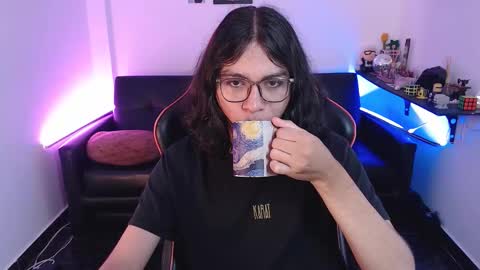 Snapshot of malik_harrison_ chatting on November 2025 06:14:01 PM Malik online show from November 2025 06:14:01 PM