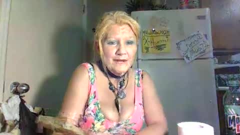 Snapshot of malinda702 chatting on December 2025 02:53:01 AM malinda702 online show from December 2025 02:53:01 AM