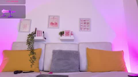 Snapshot of malka_bunnyrose chatting on July 2026 08:36:02 PM Malka online show from July 2026 08:36:02 PM