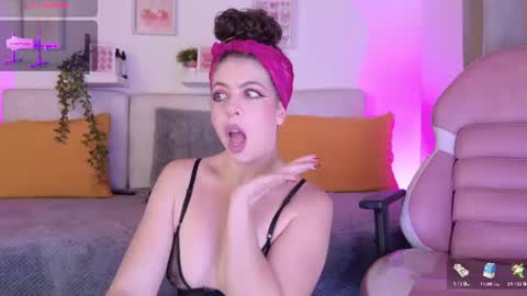 Snapshot of malka_bunnyrose chatting on July 2026 09:20:01 PM Malka online show from July 2026 09:20:01 PM