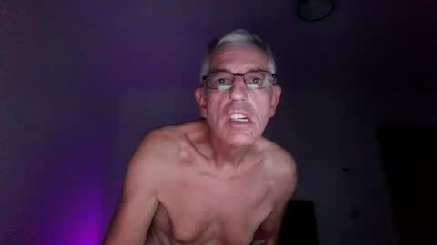 malkie55 online show from October 2025 08:07:02 PM