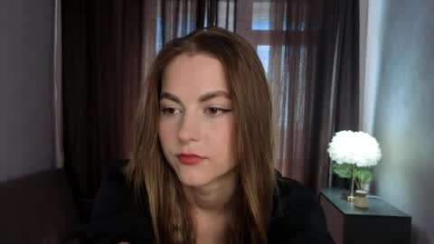 Mia online show from June 2026 04:25:01 AM