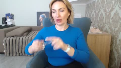 mallinia online show from April 2026 12:38:02 PM