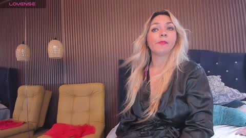 Snapshot of malorysweet chatting on January 2025 03:34:02 PM MalorySweet online show from January 2025 03:34:02 PM