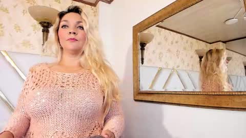 MalorySweet  online show from May 2026 01:38:01 PM