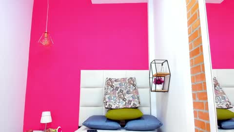 Melanie online show from December 2024 05:44:01 PM