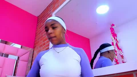 Melanie online show from March 2025 01:48:01 PM