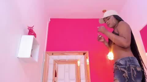 Melanie online show from February 2026 07:43:01 PM