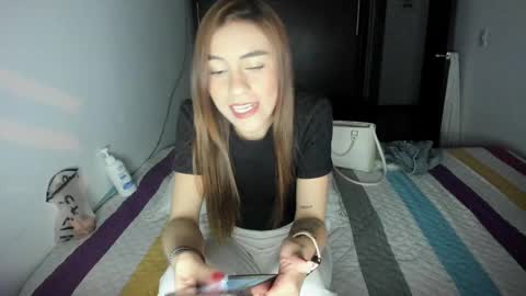 instagram  nueela   online show from December 2024 11:51:01 PM