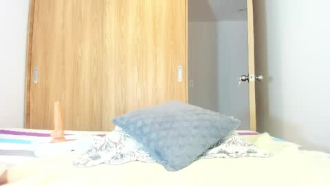 instagram  nueela   online show from April 2026 07:12:01 PM