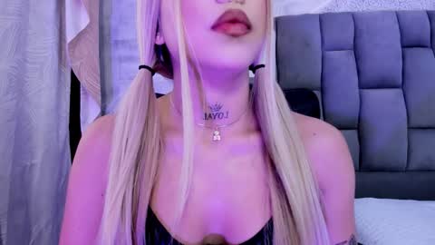 maluryblaze online show from October 2025 10:04:01 PM