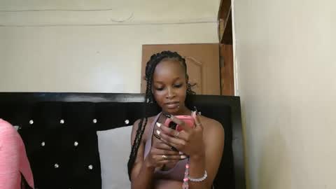 Snapshot of mamaapussy chatting on September 2025 07:41:01 AM mamaa online show from September 2025 07:41:01 AM