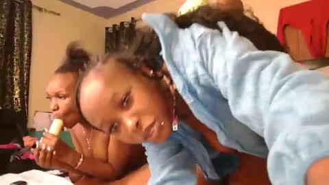 Snapshot of mamaapussy chatting on September 2025 08:14:01 AM mamaa online show from September 2025 08:14:01 AM