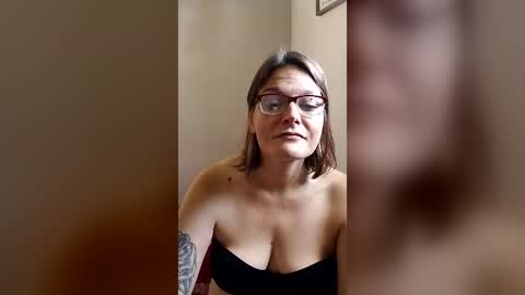 Snapshot of mamabear2727 chatting on June 2026 07:12:02 PM mamabear2727 online show from June 2026 07:12:02 PM