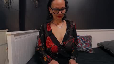 ioana love online show from March 2026 09:29:01 PM