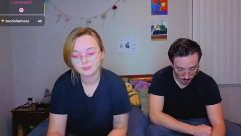 MamiCloudz online show from October 2025 01:11:01 AM