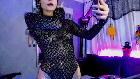 Snapshot of mamushka_ chatting on October 2025 05:47:01 PM online show from October 2025 05:47:01 PM