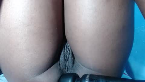 Snapshot of mamy02 chatting on January 2025 10:09:02 AM cristal online show from January 2025 10:09:02 AM