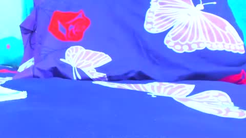 Snapshot of mamy02 chatting on October 2025 09:45:01 AM cristal online show from October 2025 09:45:01 AM