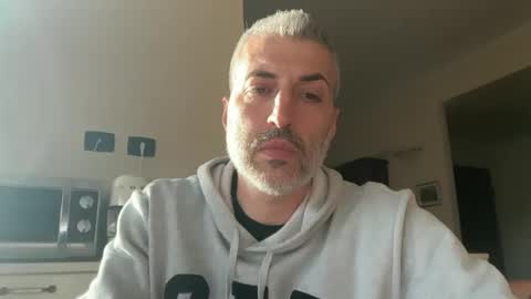 Snapshot of manager82 chatting on January 2026 02:22:02 PM manager82 online show from January 2026 02:22:02 PM