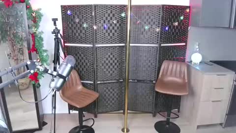 Snapshot of mandygoodhandy chatting on December 2024 05:42:02 AM Mandy Goodhandy online show from December 2024 05:42:02 AM