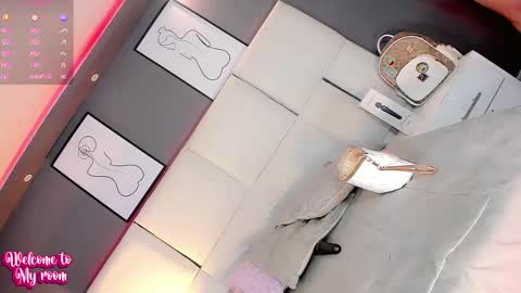 Snapshot of manellyksparklee chatting on October 2025 01:11:02 PM manellyksparklee online show from October 2025 01:11:02 PM