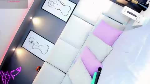 manellyksparklee online show from June 2026 01:39:01 PM
