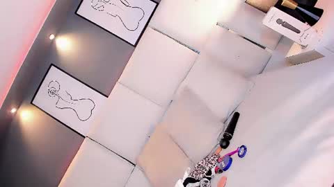 manellyksparklee online show from June 2026 12:49:01 PM