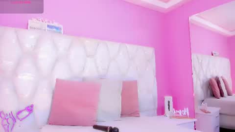 manellyksparklee online show from July 2026 05:57:01 AM