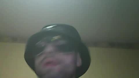 Snapshot of maniakruls chatting on February 2026 02:05:01 PM maniakruls online show from February 2026 02:05:01 PM