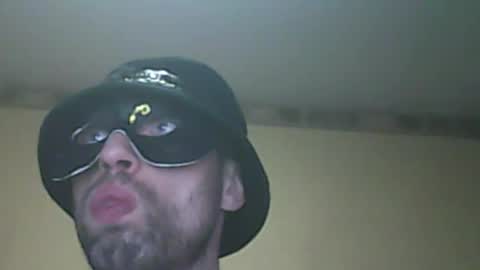 Snapshot of maniakruls chatting on February 2026 02:53:01 AM maniakruls online show from February 2026 02:53:01 AM