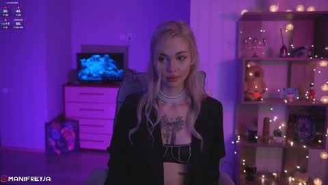 Amelie online show from February 2025 10:00:01 PM