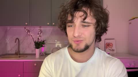 manolein online show from October 2025 12:11:01 AM