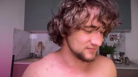 manolein online show from November 2025 07:46:02 PM