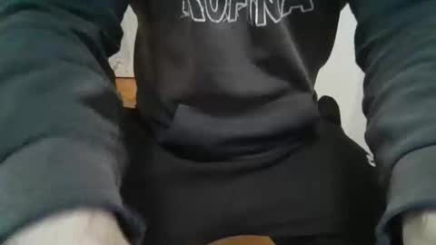 Snapshot of manu17518 chatting on February 2025 05:15:02 PM manu17518 online show from February 2025 05:15:02 PM